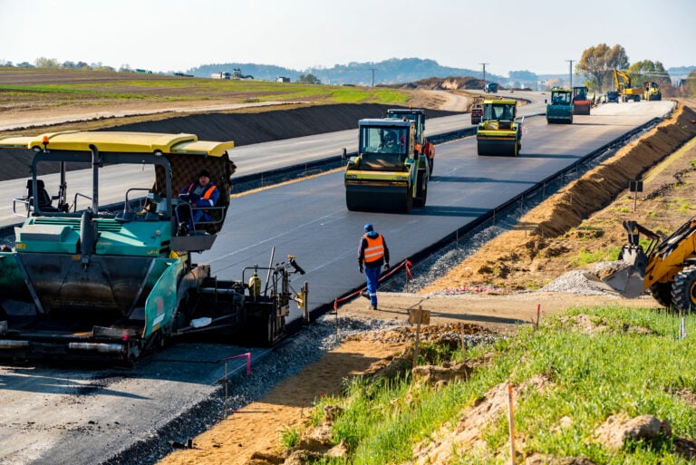 GPS-Ortung, Baufahrzeuge, Baumaschinen, Bagger, Trendfire Telematik